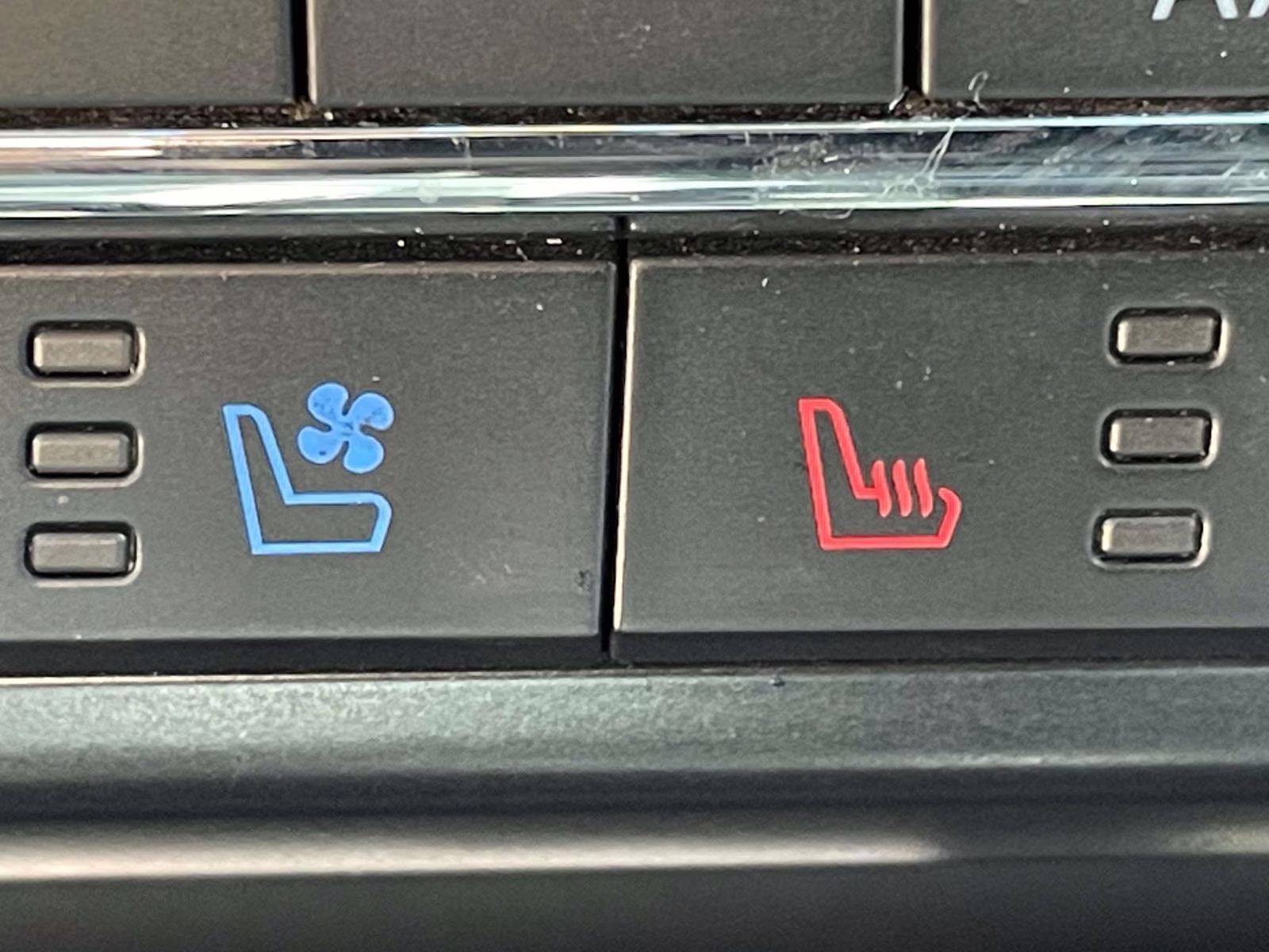 2022 Agate Black Metallic Ford F-150 Lariat 4X4 Truck