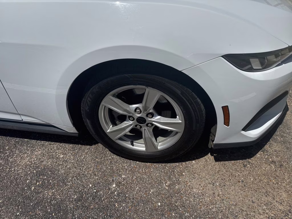 2024 Oxford White Ford Mustang EcoBoost RWD Coupe
