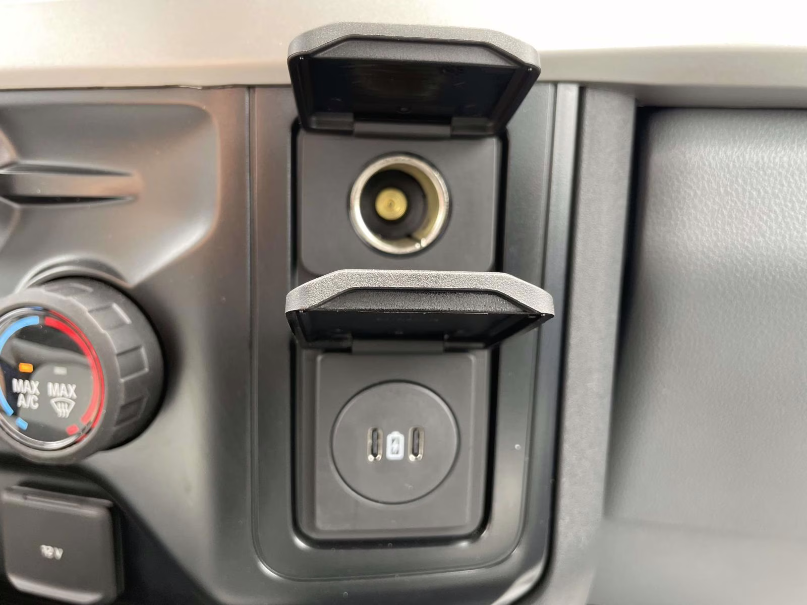 2026 Oxford White Ford Super Duty F-250 SRW XL RWD Truck