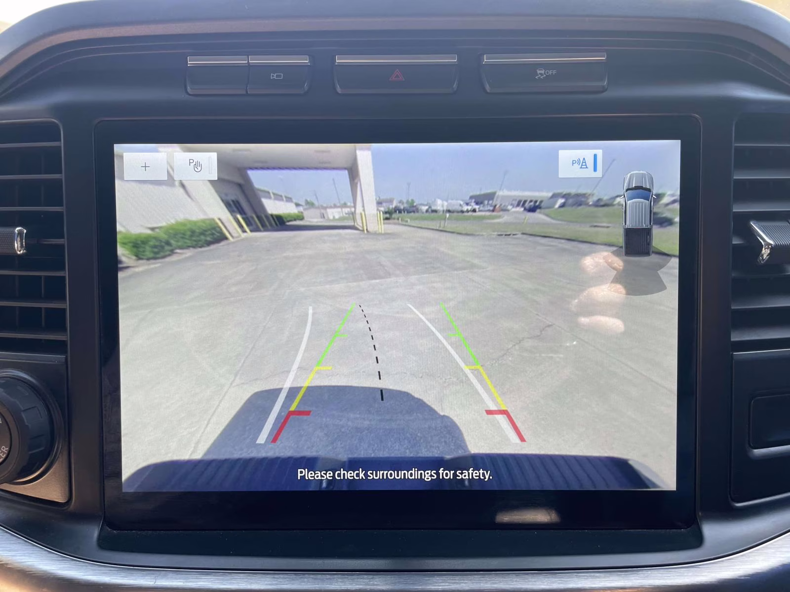 2022 Agate Black Metallic Ford F-150 Lariat 4X4 Truck