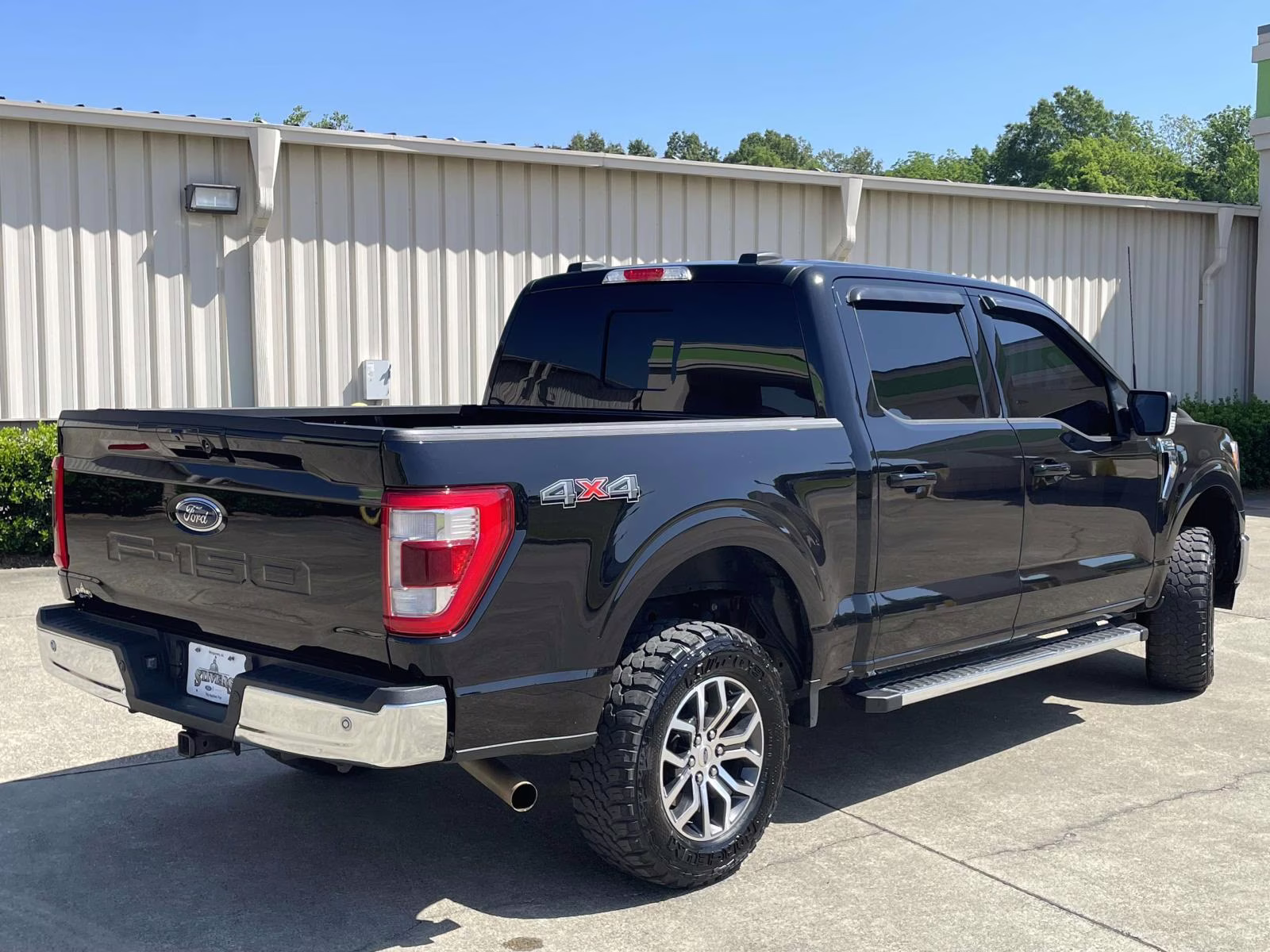 2022 Agate Black Metallic Ford F-150 Lariat 4X4 Truck