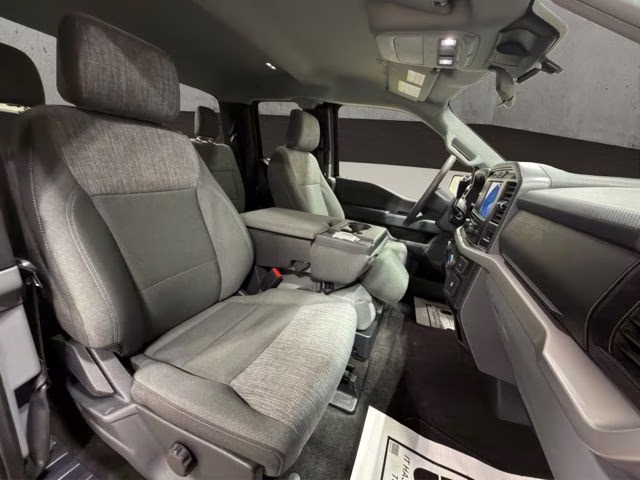 2022 Agate Black Metallic Ford F-150 XLT 4X4 Truck