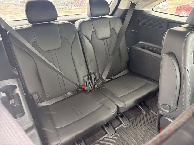 2022 Glacial White Pearl Kia Sorento X-Line SX Prestige AWD SUV