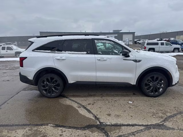 2022 Glacial White Pearl Kia Sorento X-Line SX Prestige AWD SUV