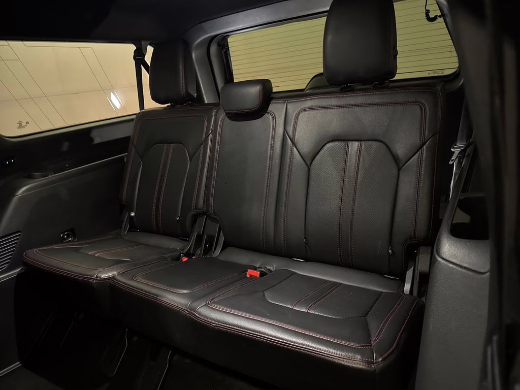 2020 White Metallic Ford Expedition Max Limited 4X4 SUV