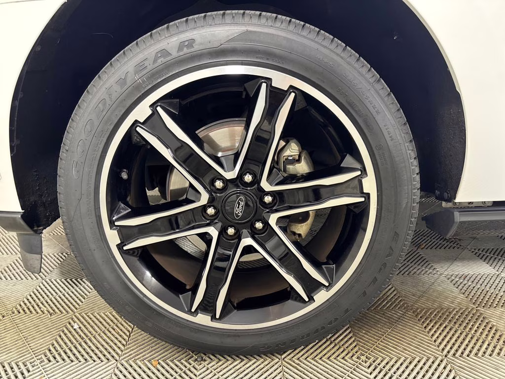 2020 White Metallic Ford Expedition Max Limited 4X4 SUV