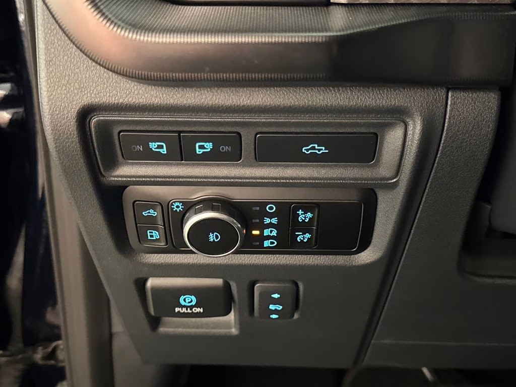 2023 Antimatter Blue Metallic Ford F-150 Platinum 4X4 Truck