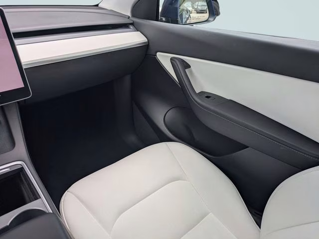 2022 Deep Blue Metallic Tesla Model Y Long Range AWD SUV