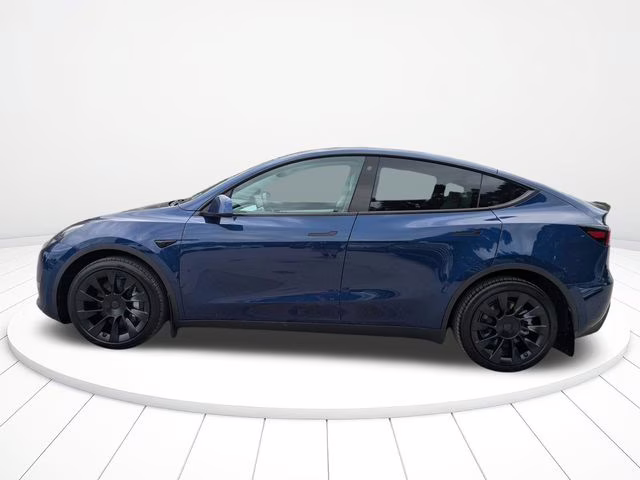 2022 Deep Blue Metallic Tesla Model Y Long Range AWD SUV