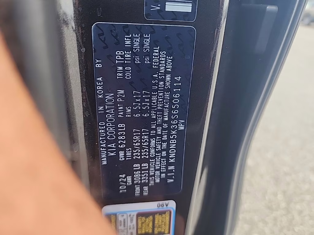 2025 Panthera Metal Kia Carnival LXS FWD Van