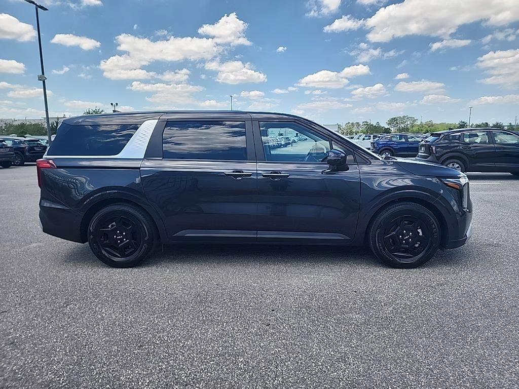 2025 Panthera Metal Kia Carnival LXS FWD Van