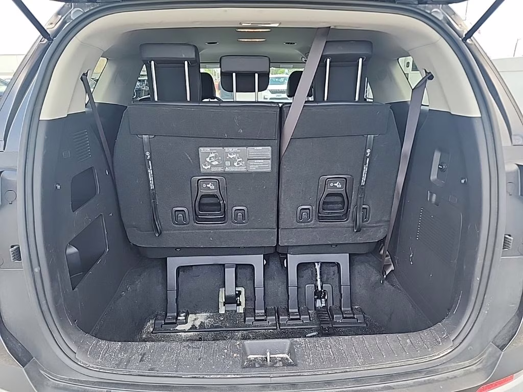 2025 Panthera Metal Kia Carnival LXS FWD Van
