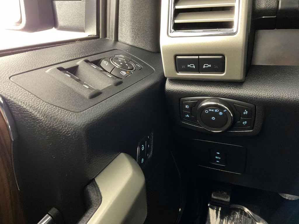2016 Blue Ford F-150 Lariat RWD Truck
