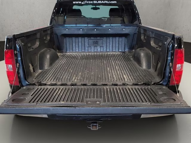 2009 Black Chevrolet Silverado 1500 LT 4X4 Truck