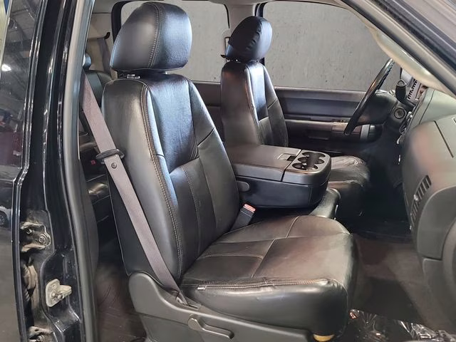 2009 Black Chevrolet Silverado 1500 LT 4X4 Truck