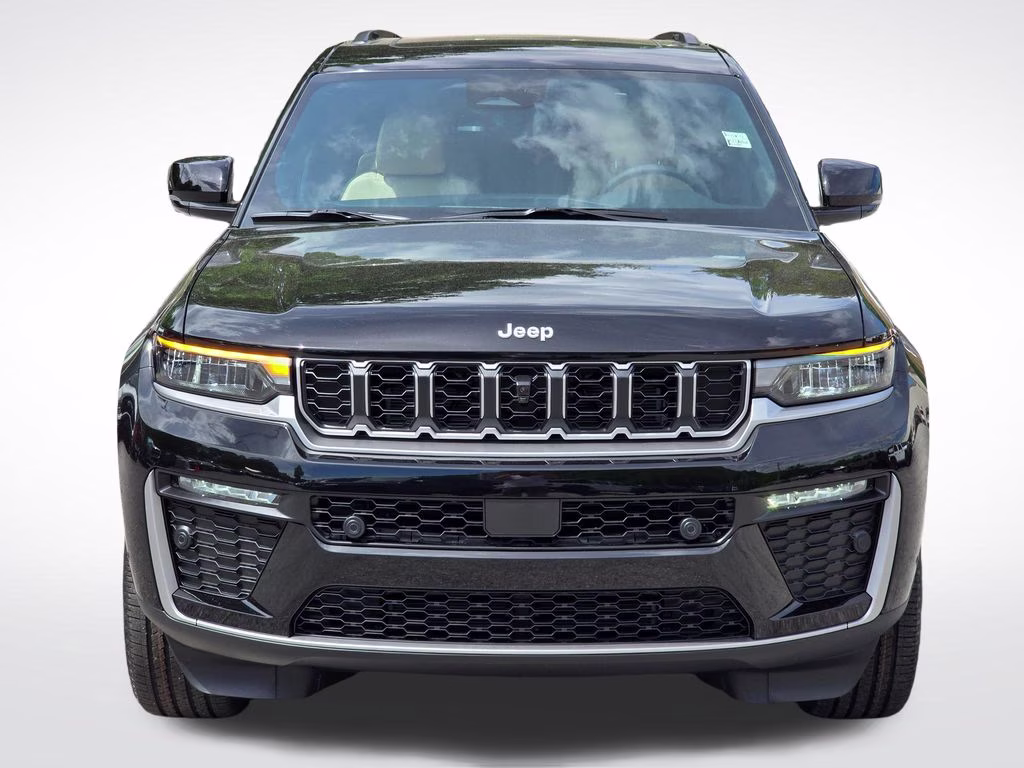 2026 Diamond Black Crystal Pearlcoat Jeep Grand Cherokee L Limited 4X4 SUV