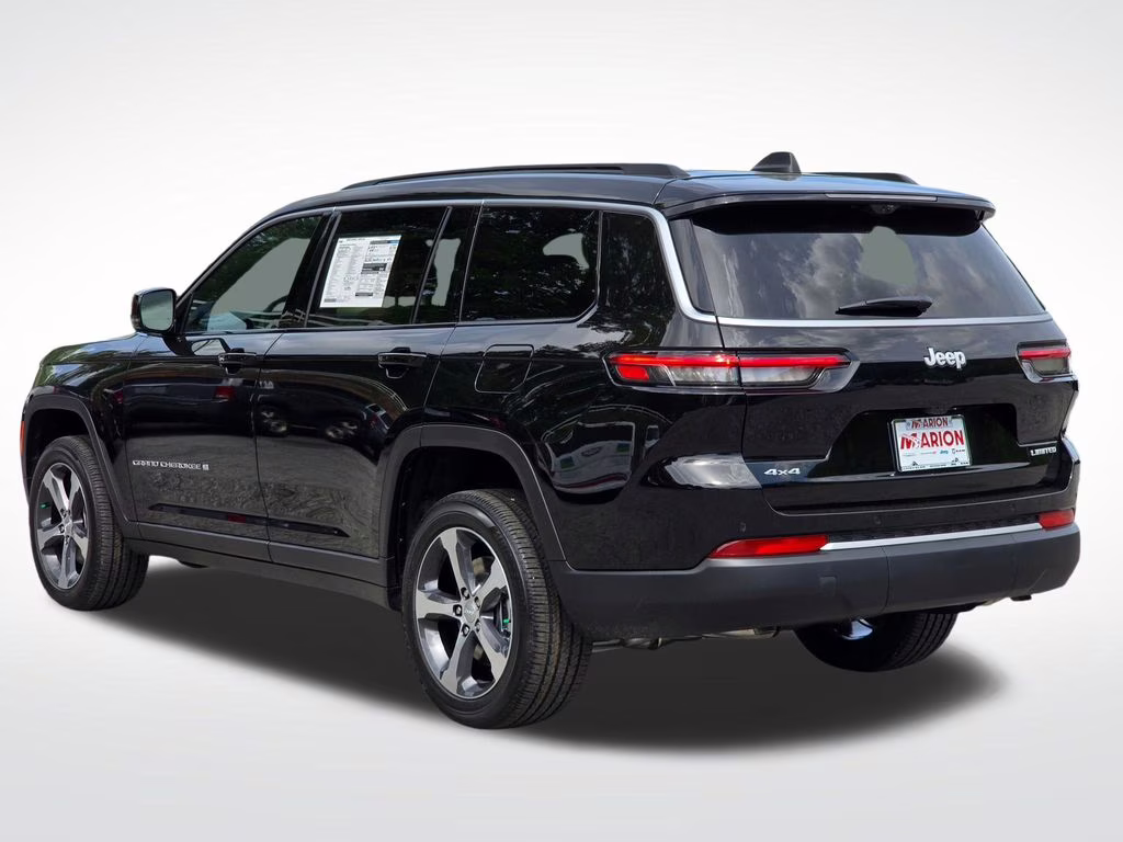 2026 Diamond Black Crystal Pearlcoat Jeep Grand Cherokee L Limited 4X4 SUV