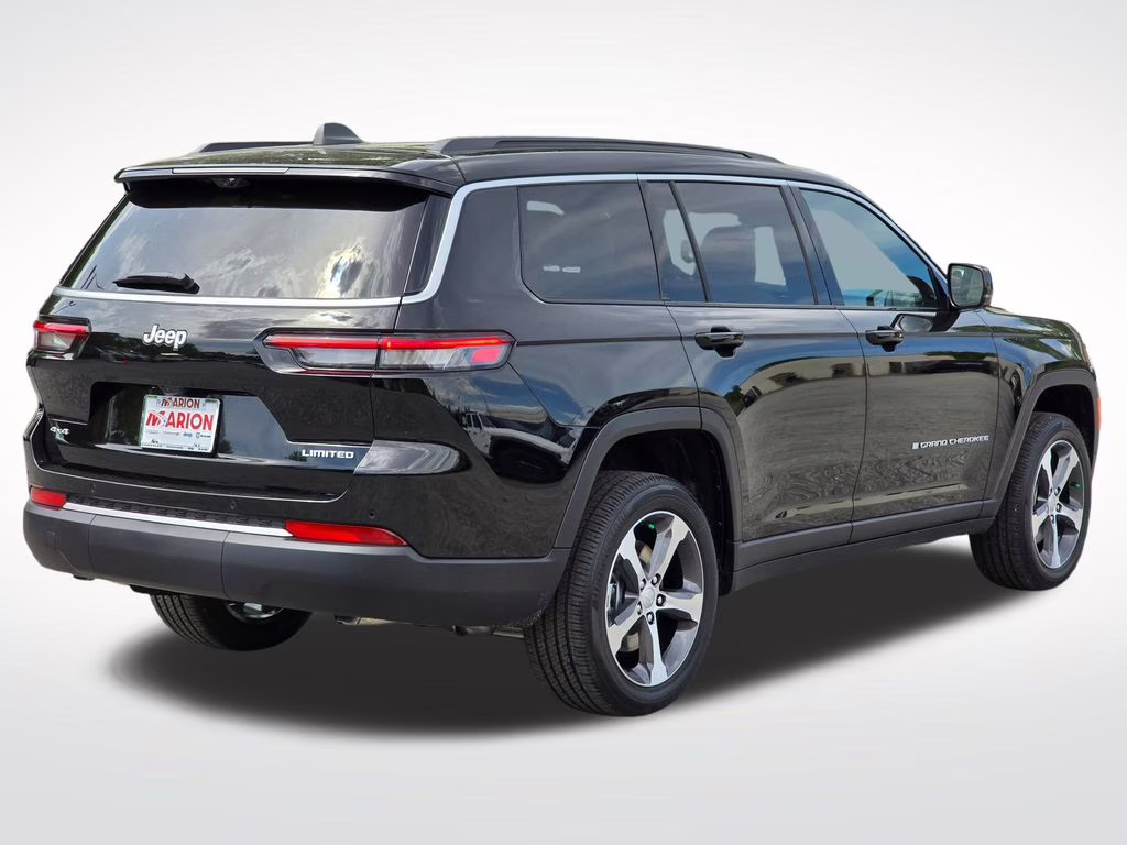 2026 Diamond Black Crystal Pearlcoat Jeep Grand Cherokee L Limited 4X4 SUV