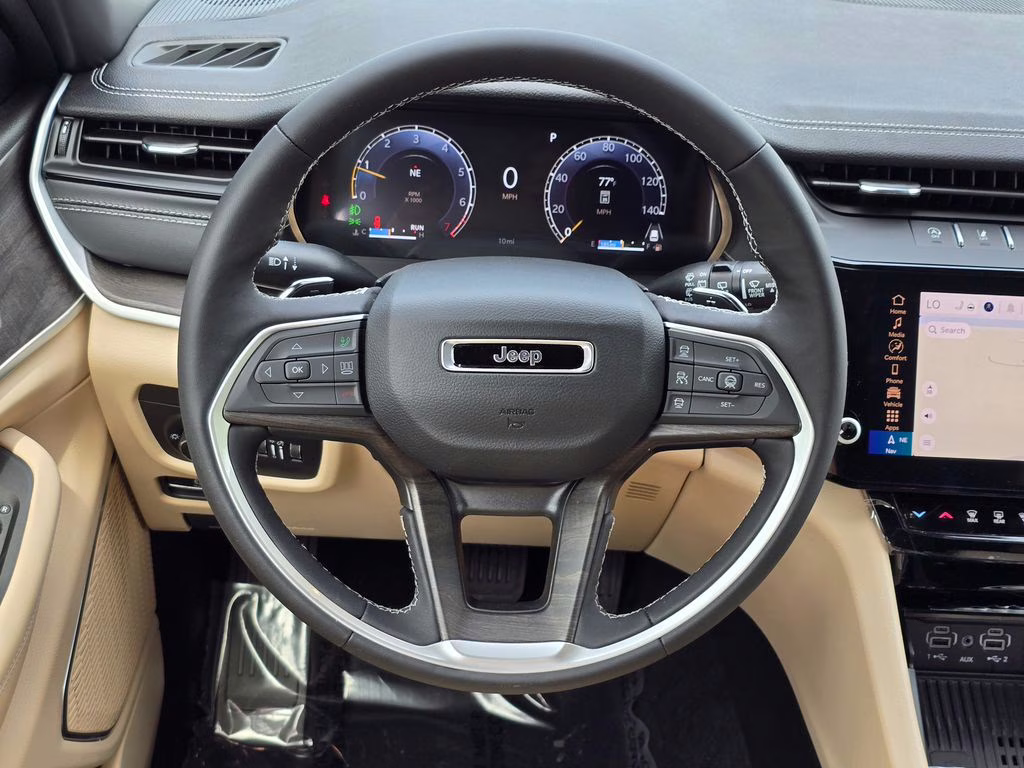 2026 Diamond Black Crystal Pearlcoat Jeep Grand Cherokee L Limited 4X4 SUV