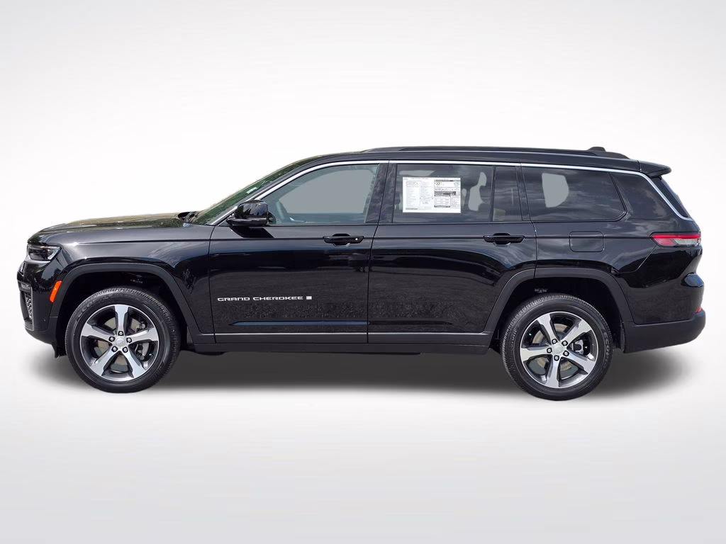 2026 Diamond Black Crystal Pearlcoat Jeep Grand Cherokee L Limited 4X4 SUV