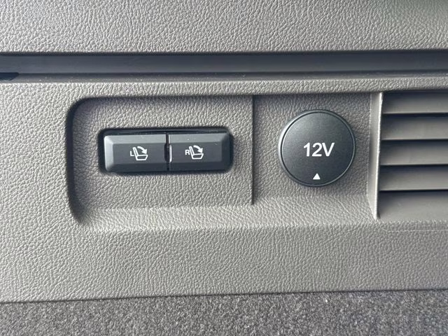 2023 White Metallic Lincoln Nautilus Standard AWD SUV