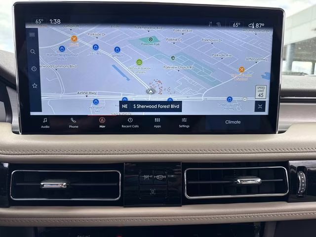 2023 White Metallic Lincoln Nautilus Standard AWD SUV