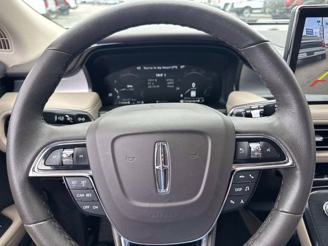 2023 White Metallic Lincoln Nautilus Standard AWD SUV
