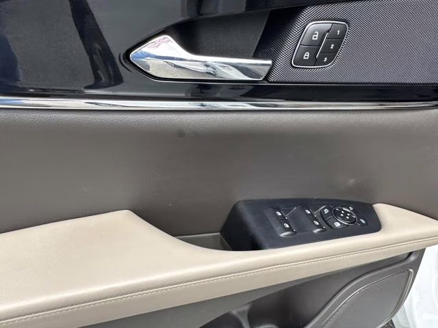 2023 White Metallic Lincoln Nautilus Standard AWD SUV
