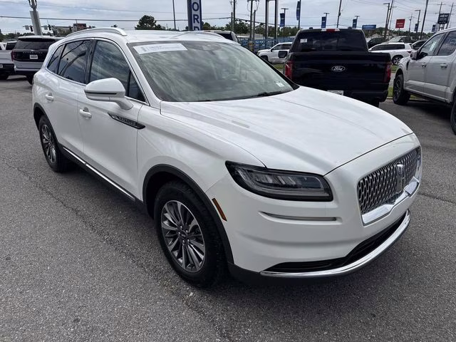2023 White Metallic Lincoln Nautilus Standard AWD SUV