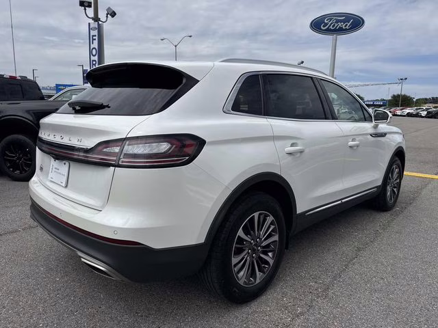 2023 White Metallic Lincoln Nautilus Standard AWD SUV
