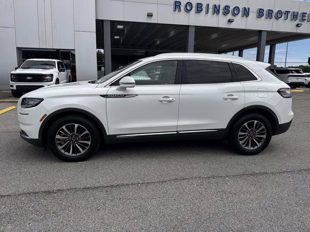 2023 White Metallic Lincoln Nautilus Standard AWD SUV