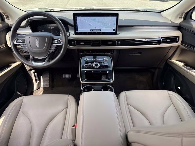 2023 White Metallic Lincoln Nautilus Standard AWD SUV