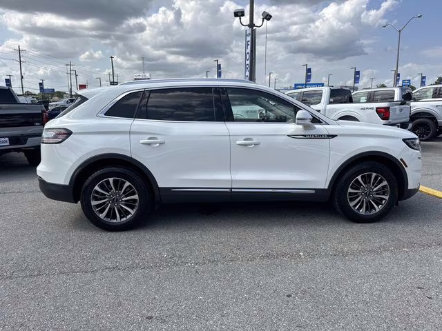 2023 White Metallic Lincoln Nautilus Standard AWD SUV