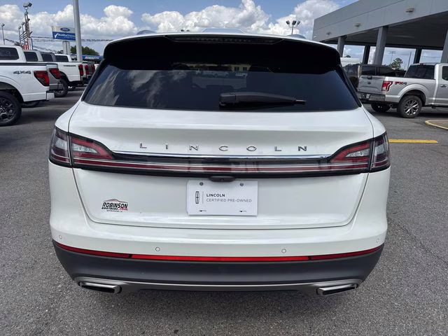 2023 White Metallic Lincoln Nautilus Standard AWD SUV