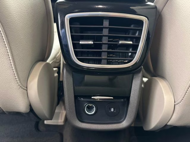 2023 White Metallic Lincoln Nautilus Standard AWD SUV