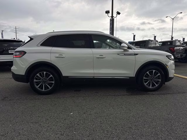 2023 White Metallic Lincoln Nautilus Standard AWD SUV