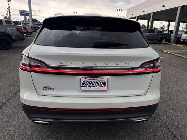 2023 White Metallic Lincoln Nautilus Standard AWD SUV
