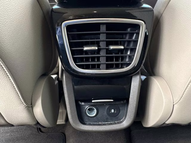 2023 White Metallic Lincoln Nautilus Standard AWD SUV