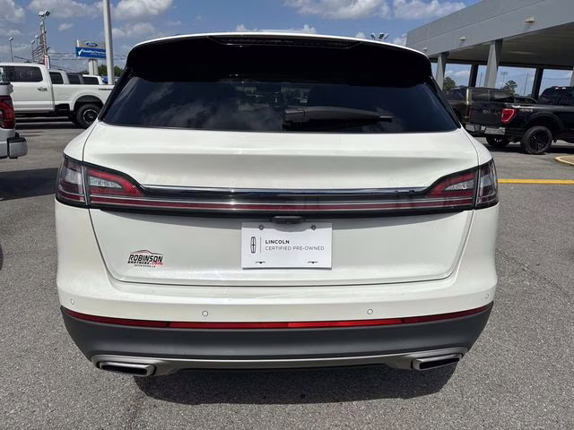 2023 White Metallic Lincoln Nautilus Standard AWD SUV