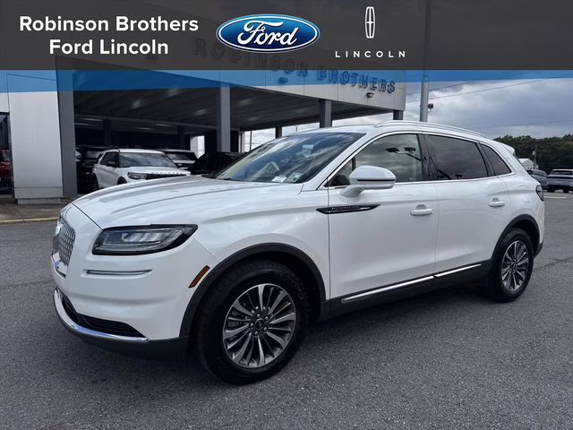 2023 White Metallic Lincoln Nautilus Standard AWD SUV