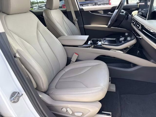 2023 White Metallic Lincoln Nautilus Standard AWD SUV