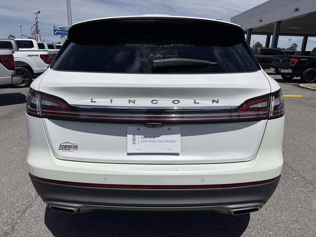 2023 White Metallic Lincoln Nautilus Standard AWD SUV