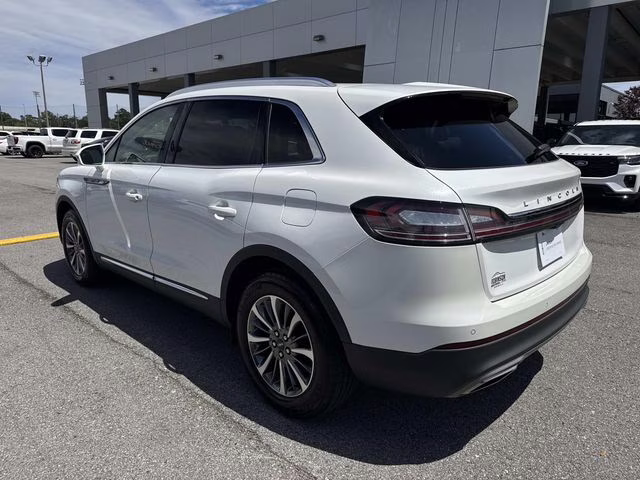 2023 White Metallic Lincoln Nautilus Standard AWD SUV