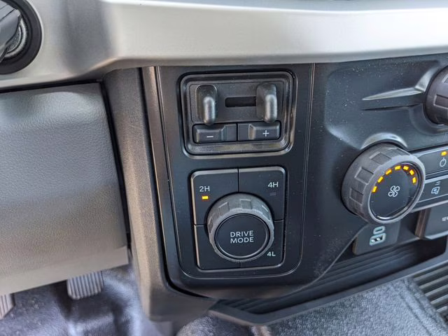 2026 Oxford White Ford Super Duty F-450 DRW XL 4X4 Chassis