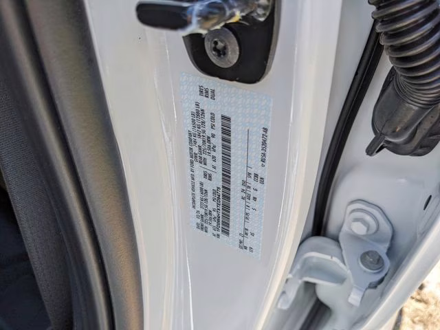 2026 Oxford White Ford Super Duty F-450 DRW XL 4X4 Chassis