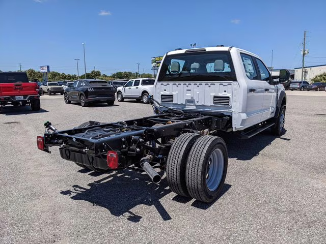 2026 Oxford White Ford Super Duty F-450 DRW XL 4X4 Chassis