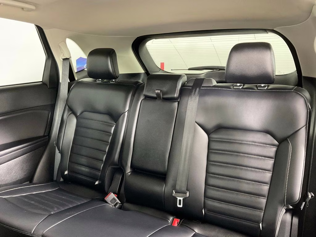 2024 Gray Metallic Ford Edge SEL AWD SUV