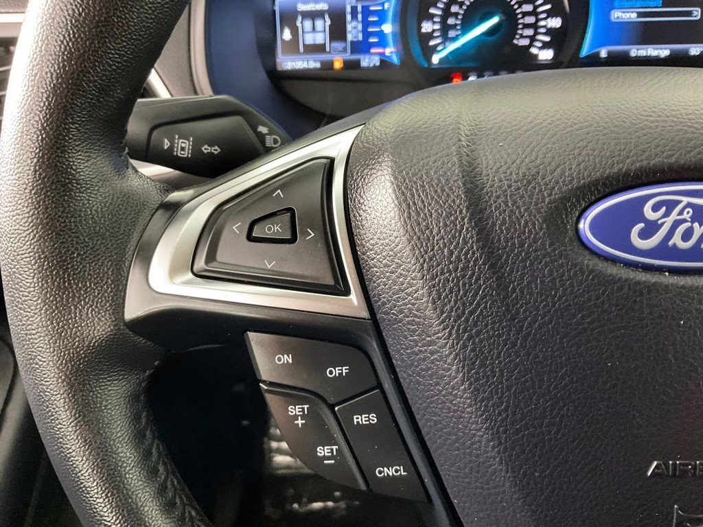2024 Gray Metallic Ford Edge SEL AWD SUV