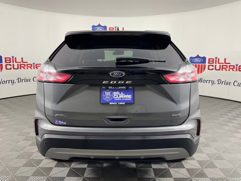 2024 Gray Metallic Ford Edge SEL AWD SUV