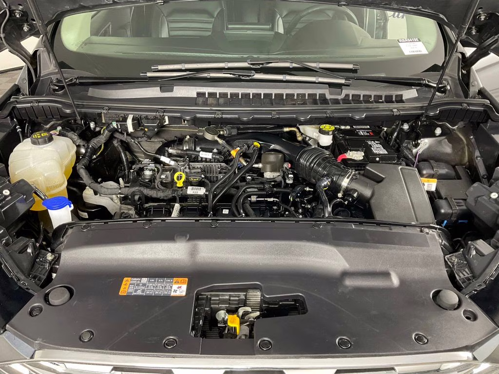 2024 Gray Metallic Ford Edge SEL AWD SUV